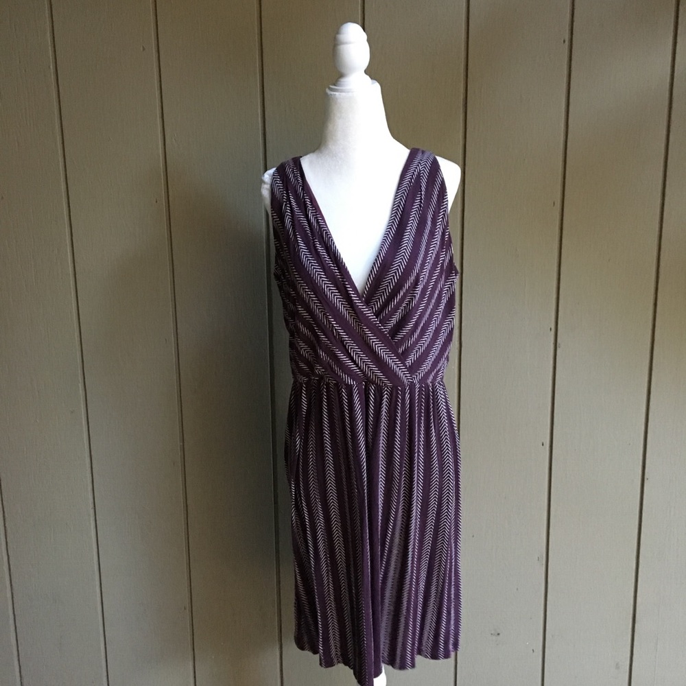 LOFT lightweight cross over Sleeveless Midi Dress